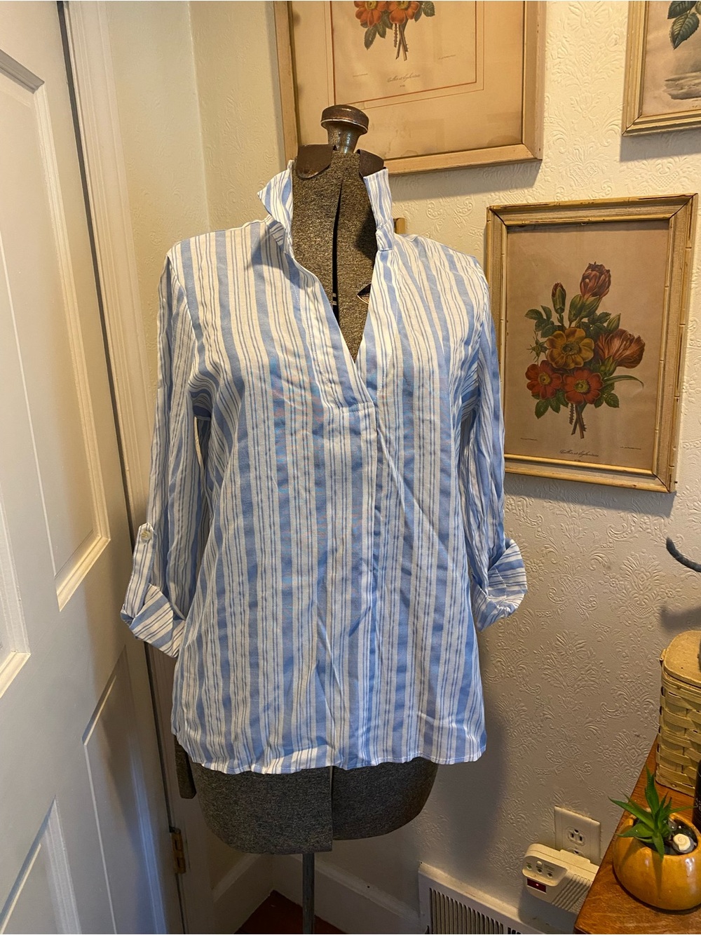 NWT Light Blue & White Striped Rayon blend Popover Shirt Small coastal nautical